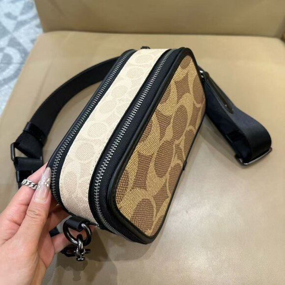 COACH Monogram Men's WYATT Crossbody Camera Bag, size 19.5 × 11.5 × 6.5cm - Picture 6 of 9